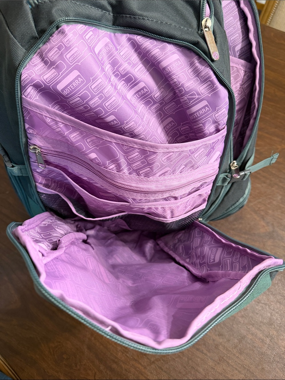 doTERRA Backpack - Picture 5 of 8